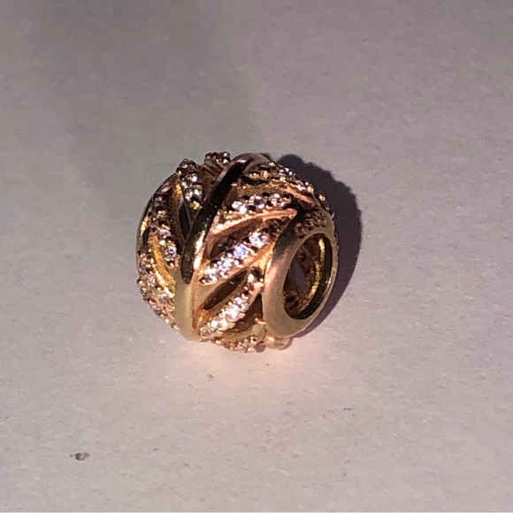 Retired Pandora Solid 14k Lite as a Feather Charm 585 Ale - Picture 4 of 5